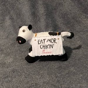 Chick-fil -A 2017 Limited Edition “ EAT MOR CHIKIN” Cow Plush Toy 4 in.
